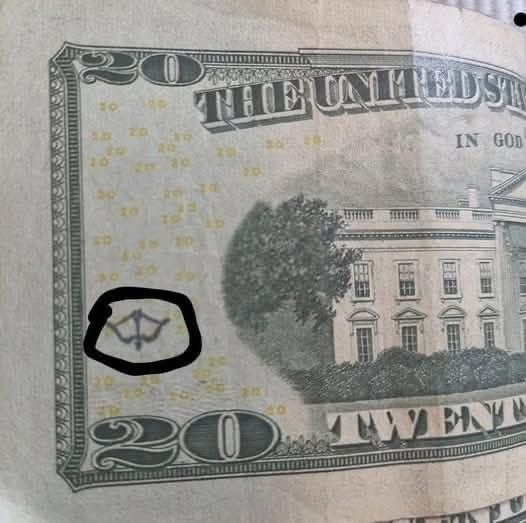 The Hidden Meaning Behind the Bow And Arrow Marks Found On Some Dollar Bills